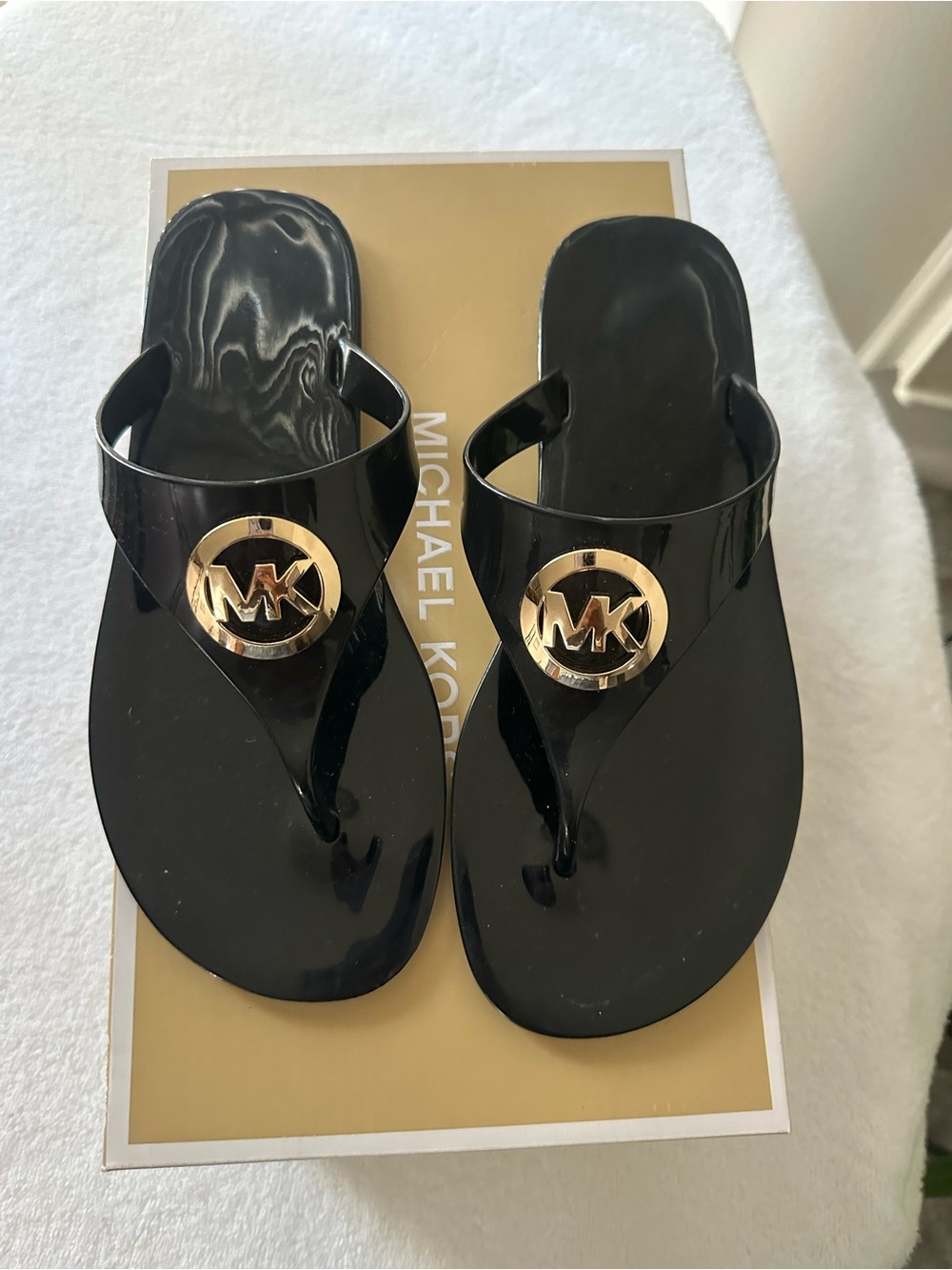 Michael Kors Lillie Glossy Black Jelly Thong Sandals Size 8